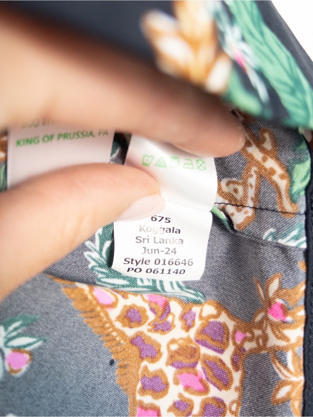 NWT Lilly Pulitzer Chessie UPF 50+ Dress Multi Dancing In The Moonlight - Picture 5 of 11